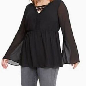 TORRID Black Lace Inset Bell Sleeve Babydoll Sheet Chiffon Top Size 0